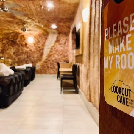 The Lookout Cave Underground Motel Coober Pedy Dış mekan fotoğraf