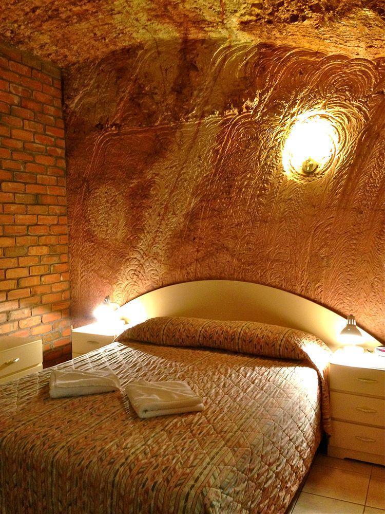 The Lookout Cave Underground Motel Coober Pedy Dış mekan fotoğraf