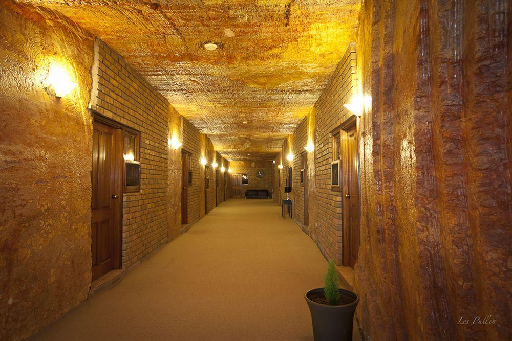 The Lookout Cave Underground Motel Coober Pedy Dış mekan fotoğraf