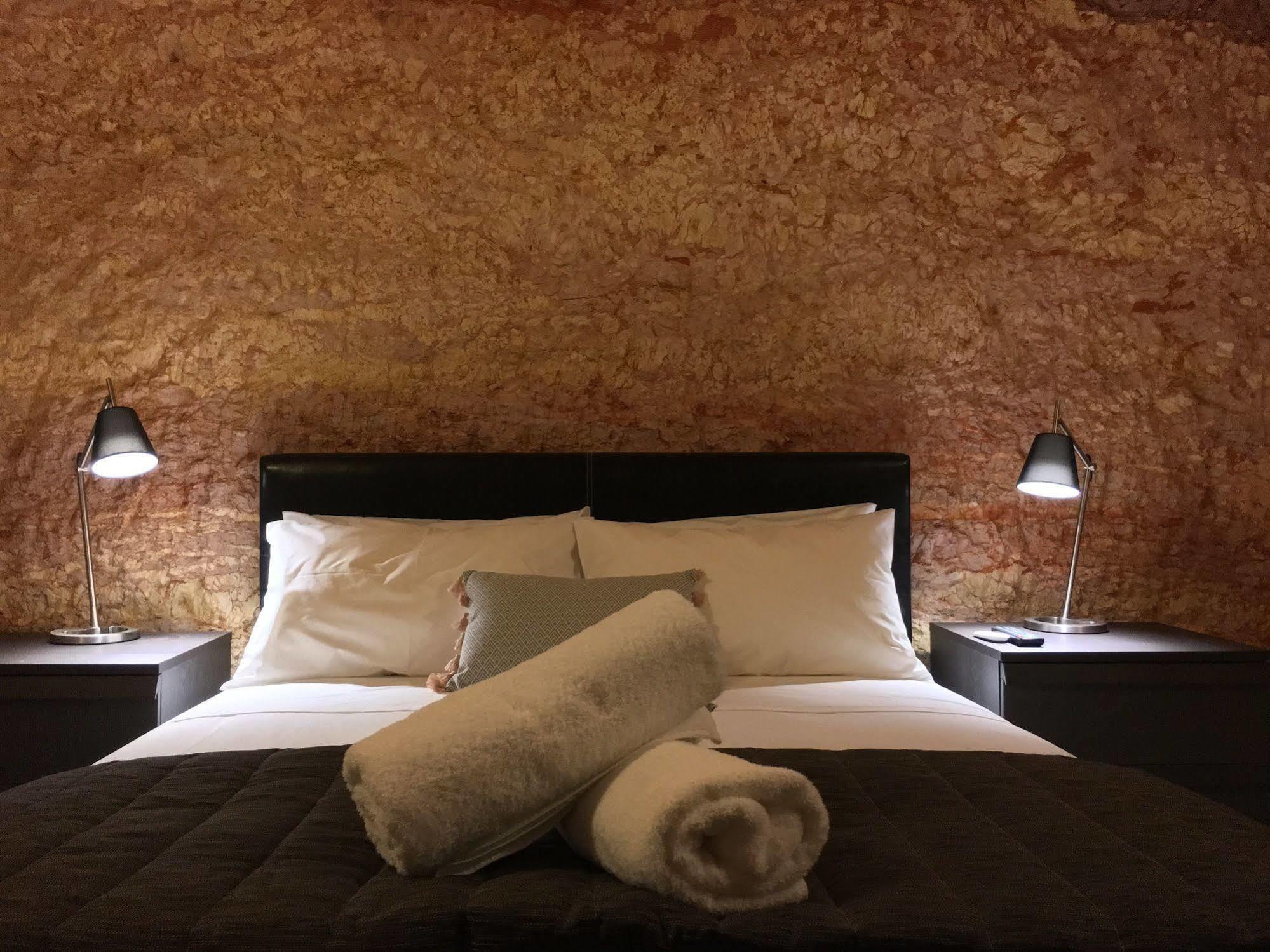 The Lookout Cave Underground Motel Coober Pedy Dış mekan fotoğraf