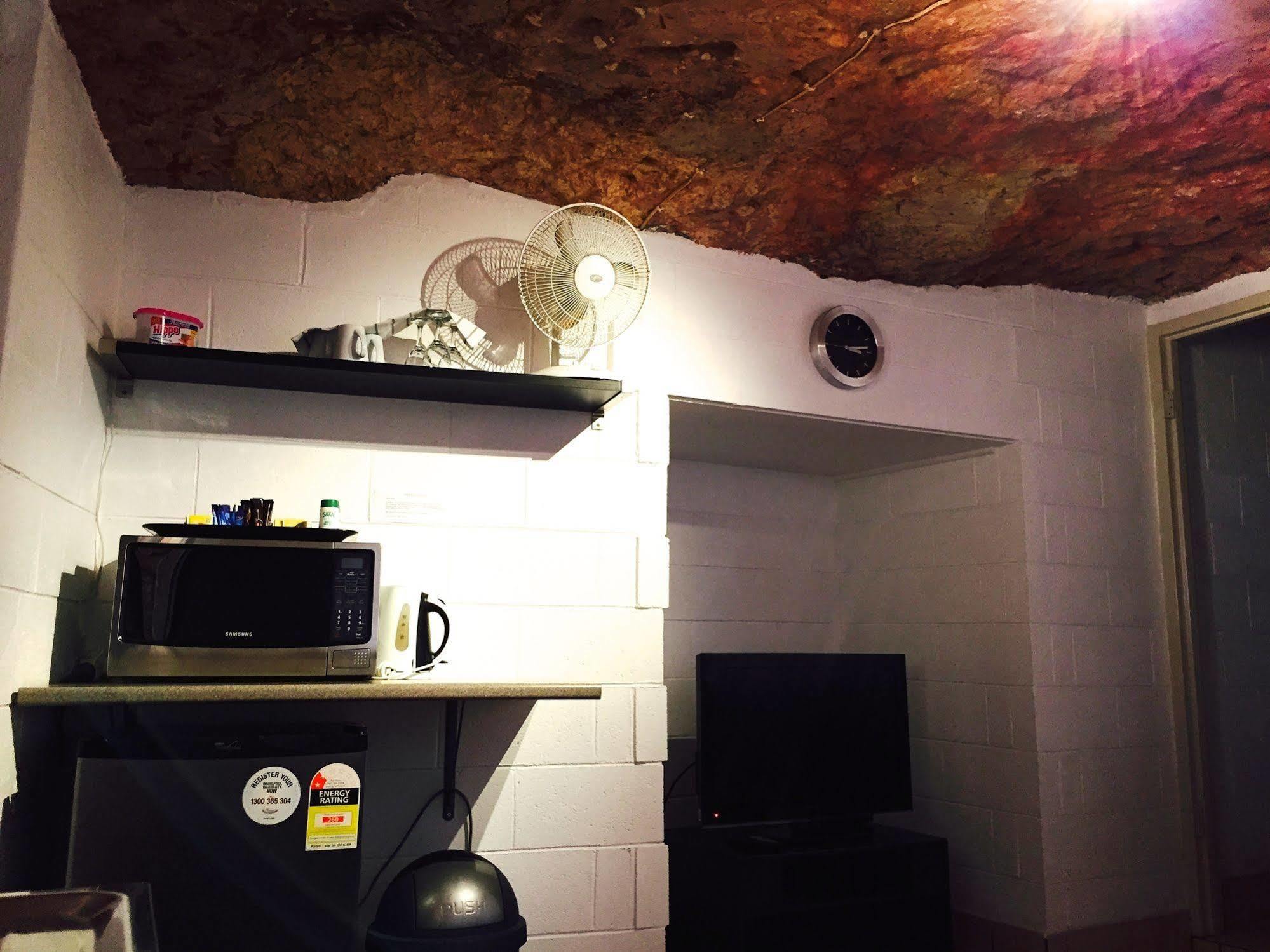The Lookout Cave Underground Motel Coober Pedy Dış mekan fotoğraf