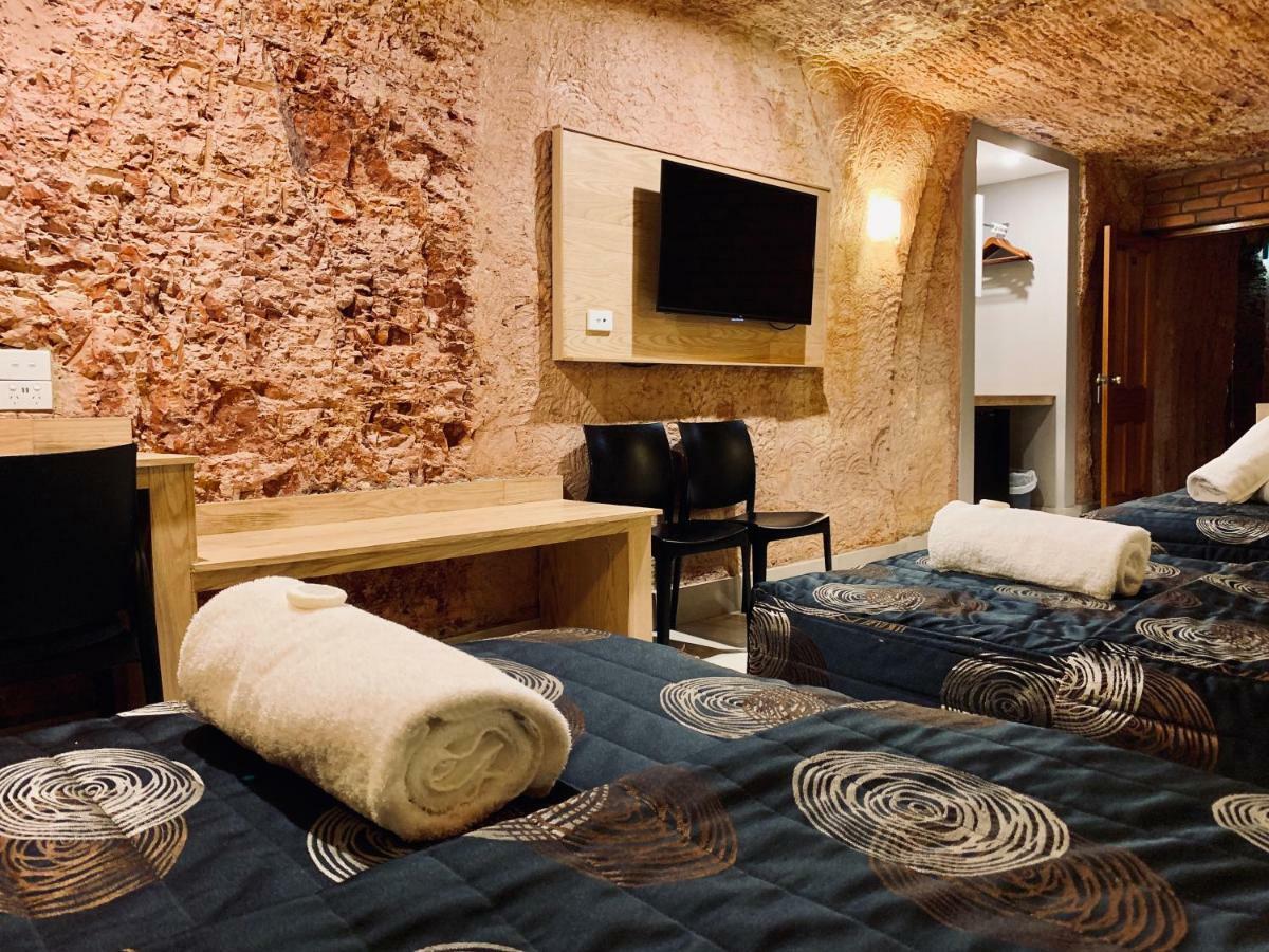 The Lookout Cave Underground Motel Coober Pedy Dış mekan fotoğraf